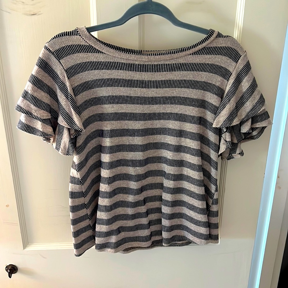 altar'd state sweater top!